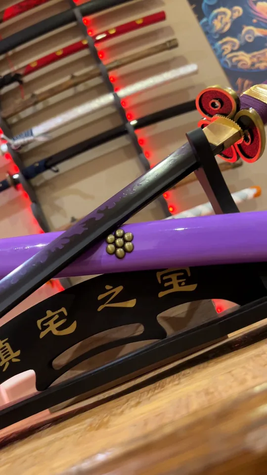 Vertical product video of a handmade katana